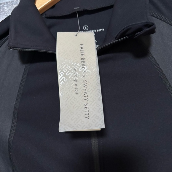 New Halle Berry x Sweaty Betty Storm High Shine Zip Through Jacket Size S - Picture 5 of 10